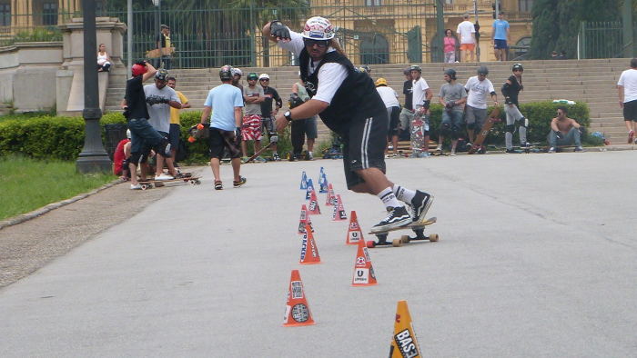 Slalom skateboard 